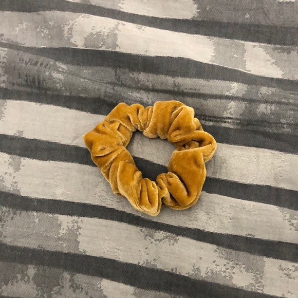 scrunchie set - Picture 6 of 7